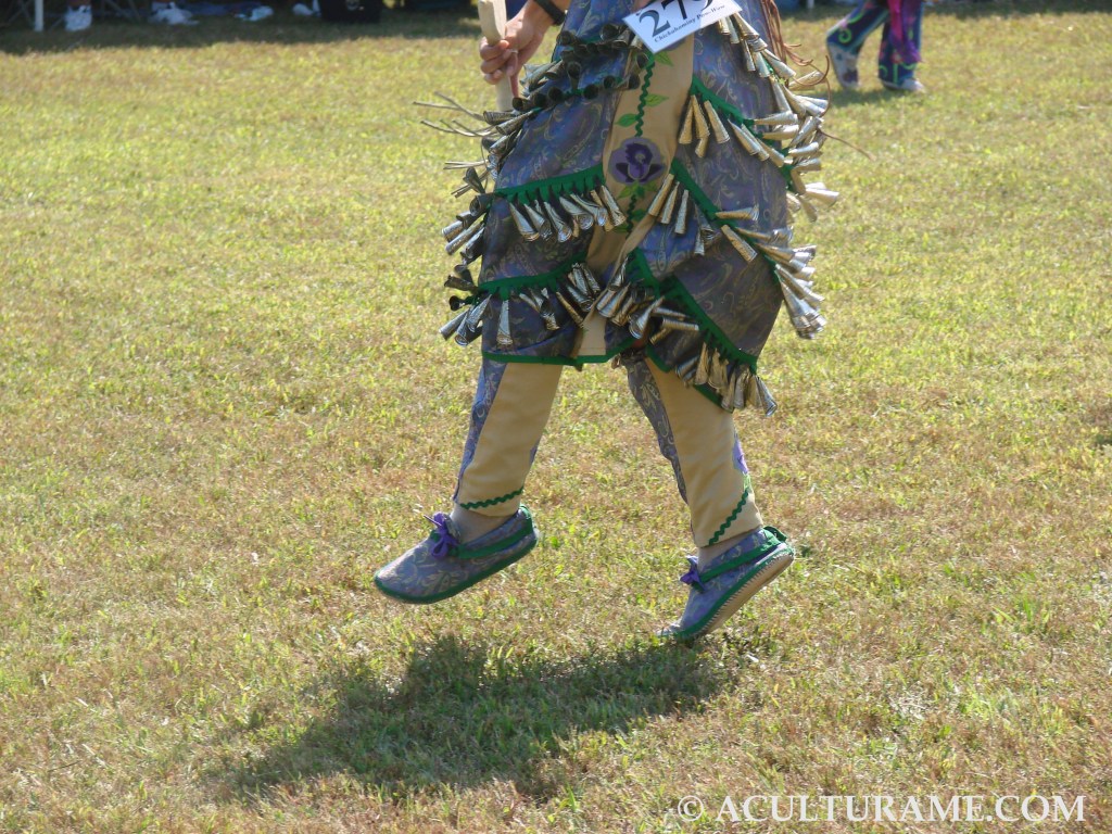 Jingle Dress Dance steps are controlled and the dancer strives to make zigzag patterns